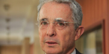 Por ser improcedente, el tribunal no acepta tutela de expresidente Uribe