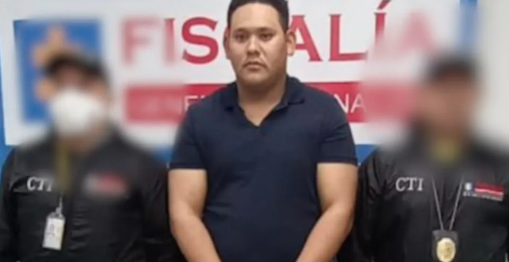 Hombre capturado que robó un arma de funcionario de la Fiscalía.