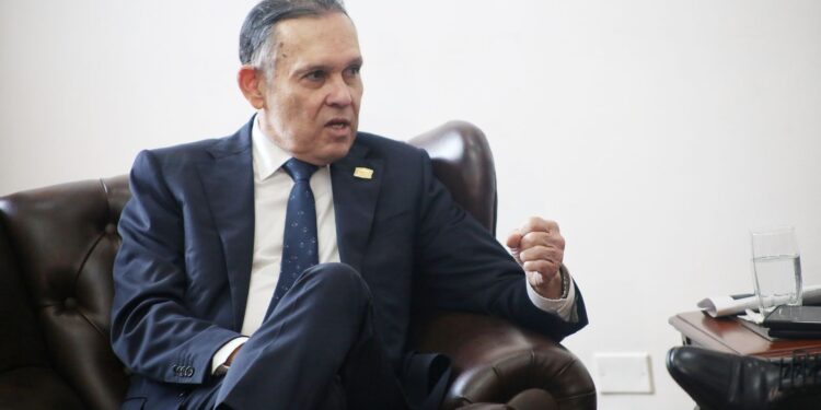 “A este poder se le respeta”: presidente del Congreso anuncia que acudirá a la Corte Interamericana de Derechos Humanos