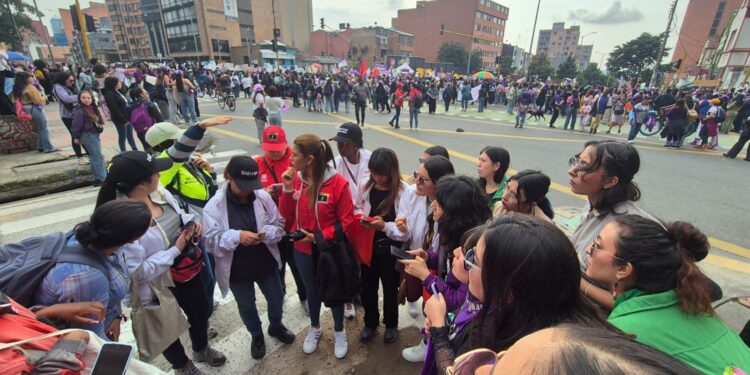 Actos de vandalismo en Bogotá durante marchas del 8M