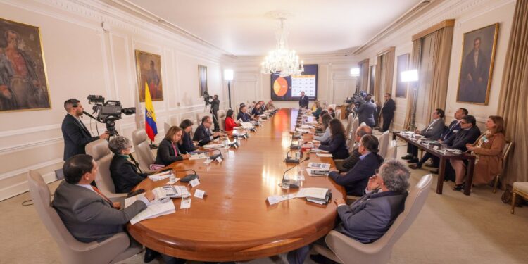No van más los consejos de ministros televisados: así lo ordenó el Consejo de Estado