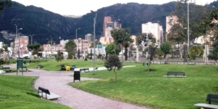 Trasladarán a indígenas de la Plaza de Bolívar al Parque El Renacimiento tras diálogos con Gobierno