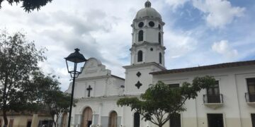 Criminales habrían puesto cinturón bomba a subgerente de un banco en Ábrego