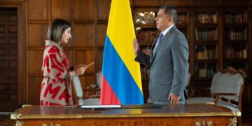 Jorge Iván Ospina se posesiona como primer embajador de Colombia en Palestina