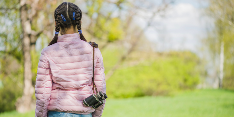 La niña era torturada por incumplir labores domésticas. La madre, que había asumido su tutela, es empleada pública. Denuncia de la Fiscalía.
