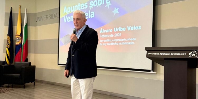 Expresidente Uribe rechaza atentado contra el precandidato de su partido