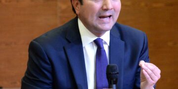 David Luna denuncia que le robaron computador de su oficina política