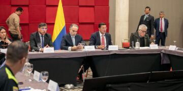 “Desconfianza” de Petro en las elecciones marca la agenda de la Comisión de Seguimiento Electoral