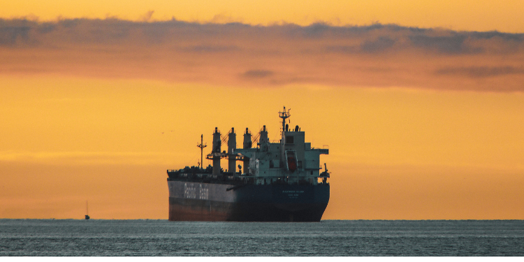 Tres barcos de guerra de EE.UU. llegarían a la costa de Venezuela en próximas horas