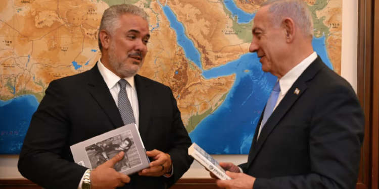 Iván Duque, en el ojo del huracán por encuentro con Benjamín Netanyahu