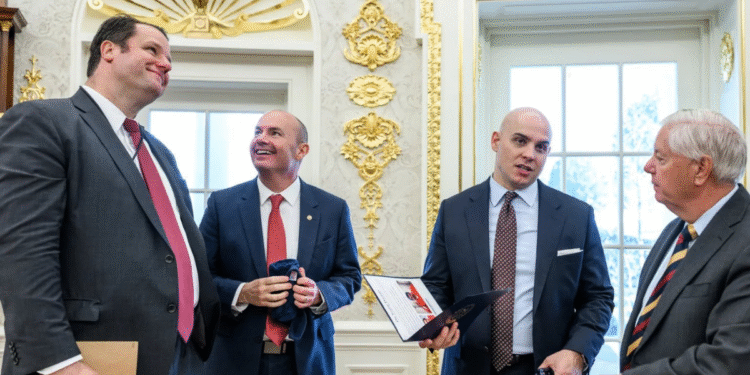 “No hay que fiarse de lo que se ve en los diarios”: subsecretario de Estado de EE.UU. sobre ‘Doctrina Trump’ y supuesto plan para encarcelar a Petro