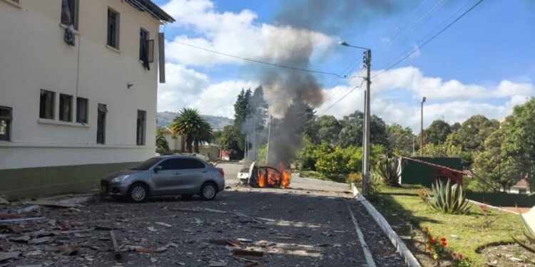 Camión bomba en Tunja: lo detonaron controladamente, pero varios soldados quedaron heridos