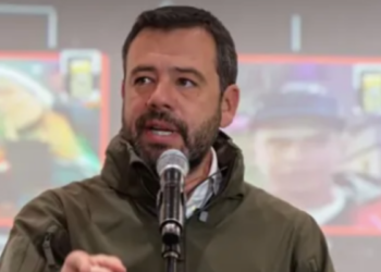 Alcalde Galán anuncia qué pasará con el pico y placa para carros matriculados por fuera de Bogotá los sábados
