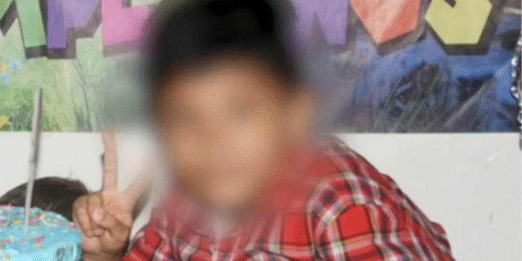 Niño de 9 años murió al comer una bolsa de pastillas en Medellín