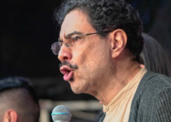 Iván Cepeda califica de arbitraria la decisión del CNE: Roy Barreras pide mantener la consulta