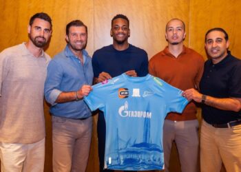 Jhon Durán deja Turquía