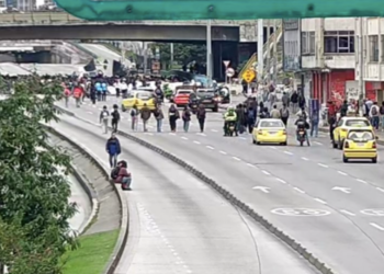 Cierre de estaciones de TransMilenio y rutas retrasadas por marchas: resultado de protestas en favor del ‘salario mínimo vital’