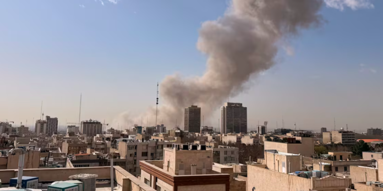 La Media Luna Roja elevó a 555 los muertos tras los ataques en Irán por parte de Israel y EE.UU.