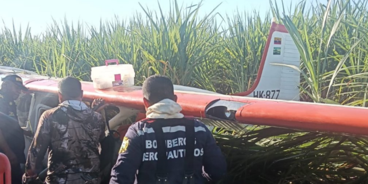 Aterrizaje forzoso en zona rural del Valle