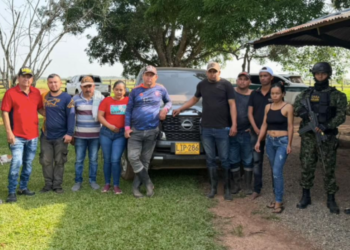 Ejército rescata a 13 personas secuestradas por el frente ‘Iván Merchán’ en el Meta